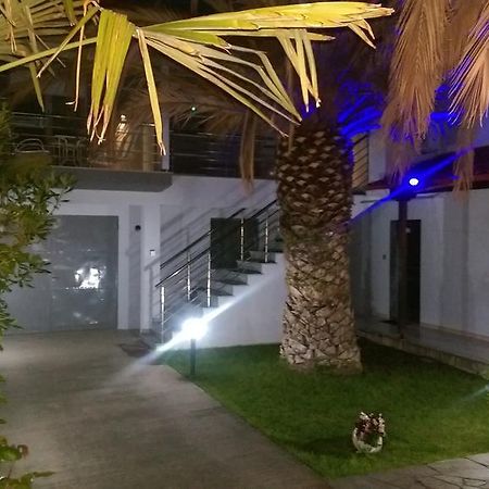 Aimilias Family Apartments Vrasná Dış mekan fotoğraf