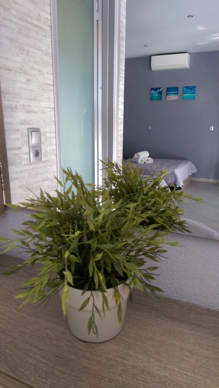 Aimilias Family Apartments Vrasná Dış mekan fotoğraf