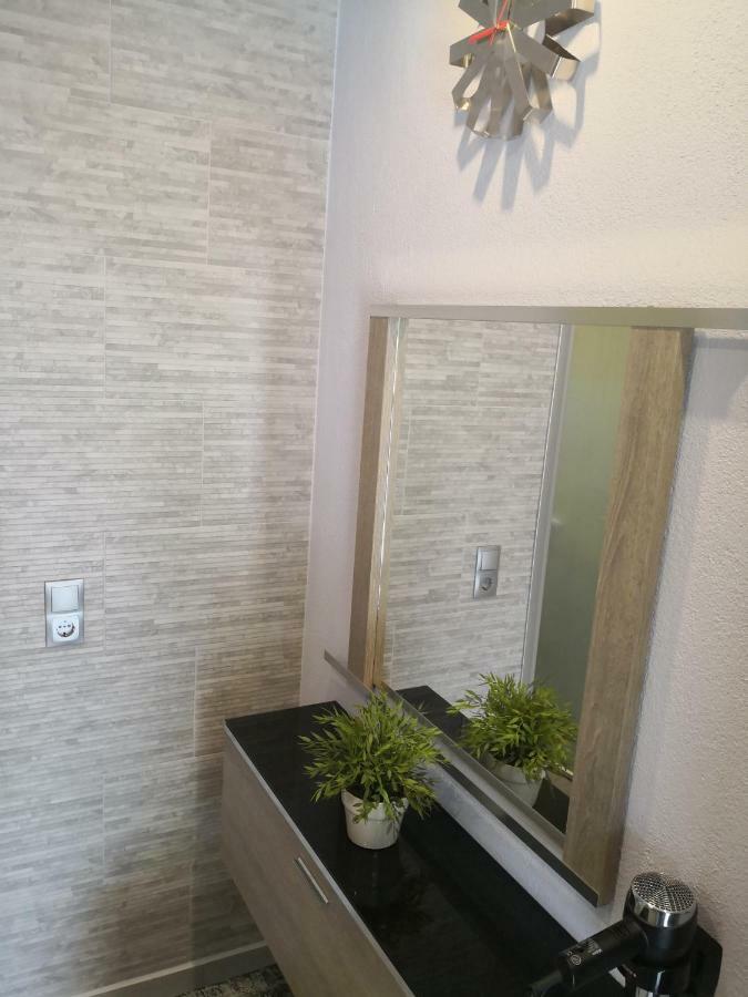 Aimilias Family Apartments Vrasná Dış mekan fotoğraf